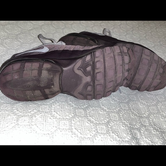 NIKE Air Max Invigor - Picture 6 of 7